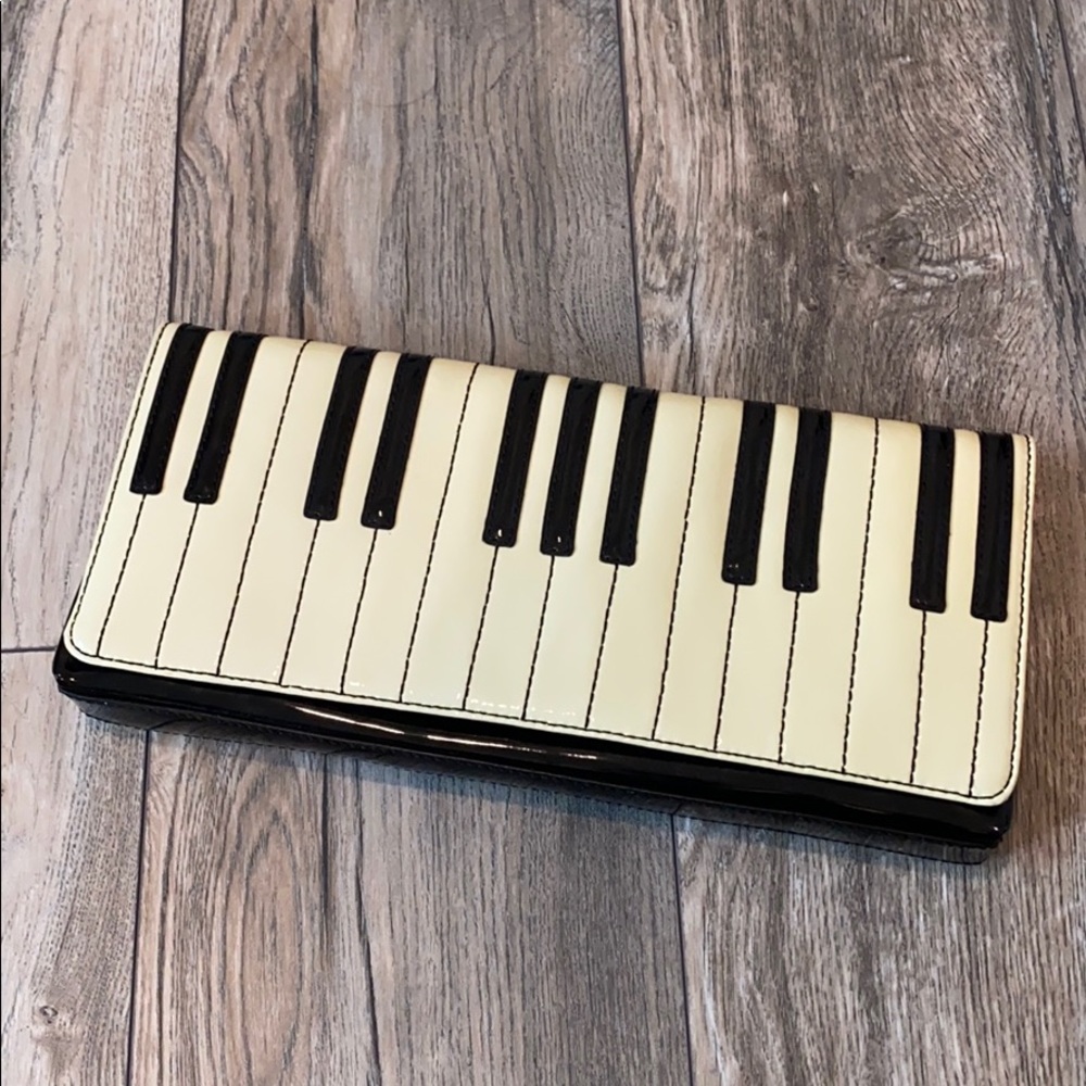 Kate Spade piano 🎹 clutch NWT